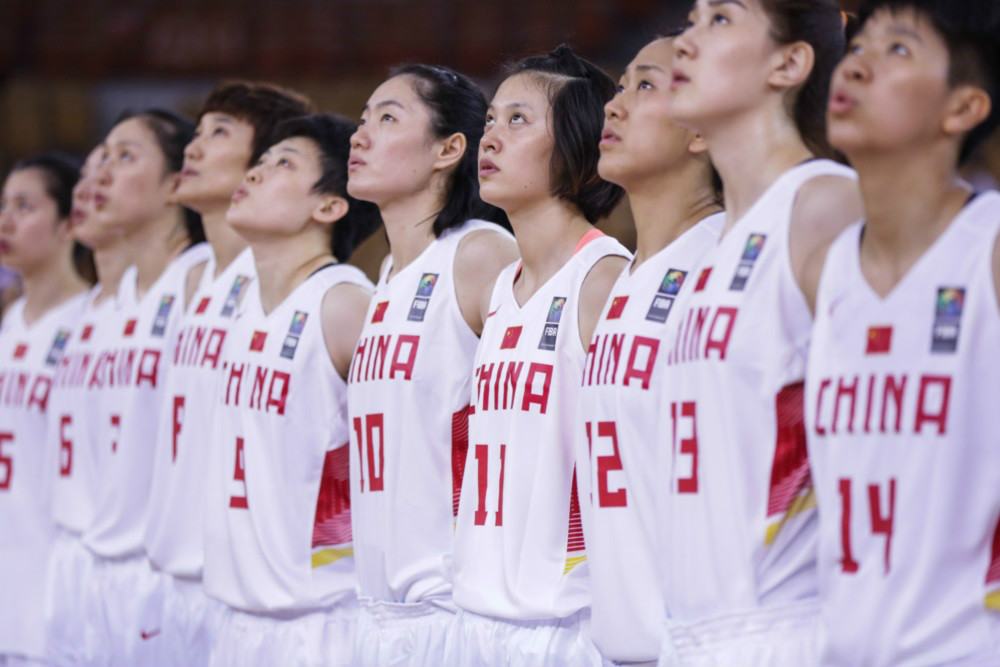 篮球才女李梅加入国家队，备战国际篮球锦标赛的简单介绍